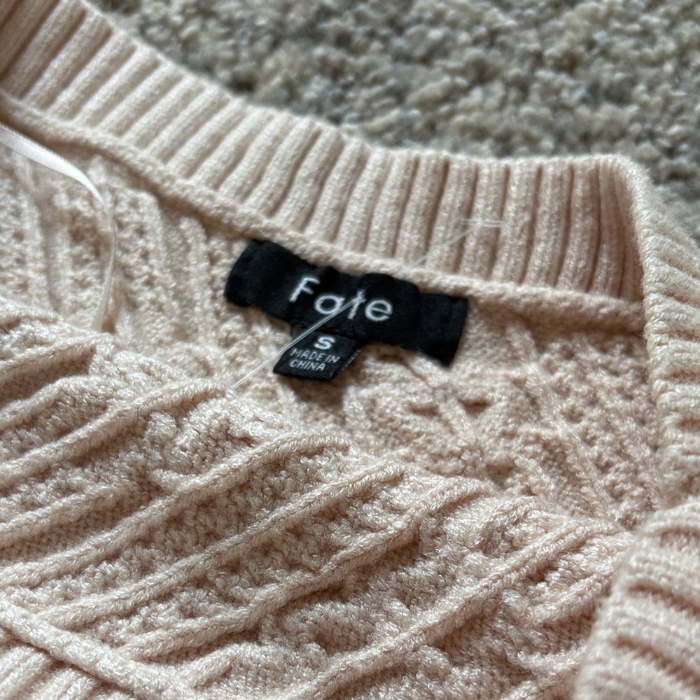 Cream Cable Knit Sweater - Picture 2 of 6